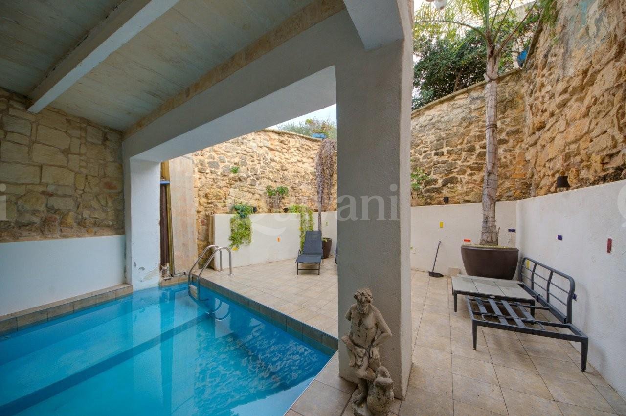 Naxxar, Converted House of Character
