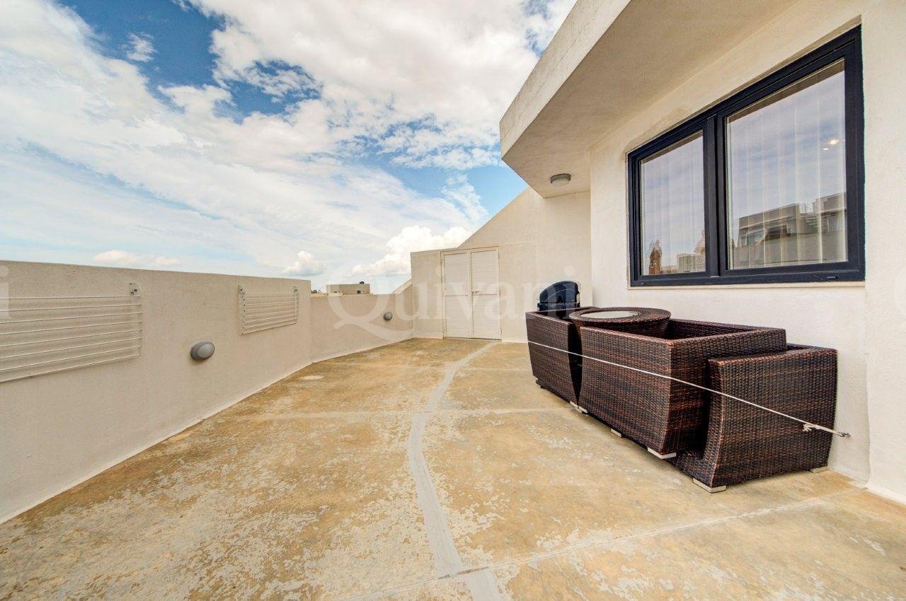 Dingli, Furnished Penthouse