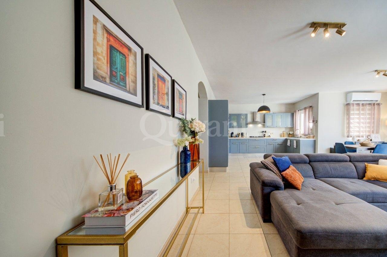 Dingli, Furnished Penthouse