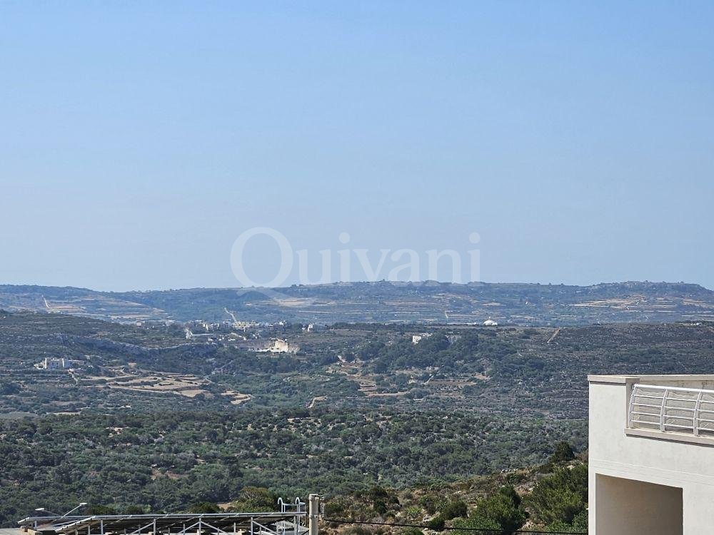 Mellieha CORNER MAISONETTE + half ownership of roof Airspace