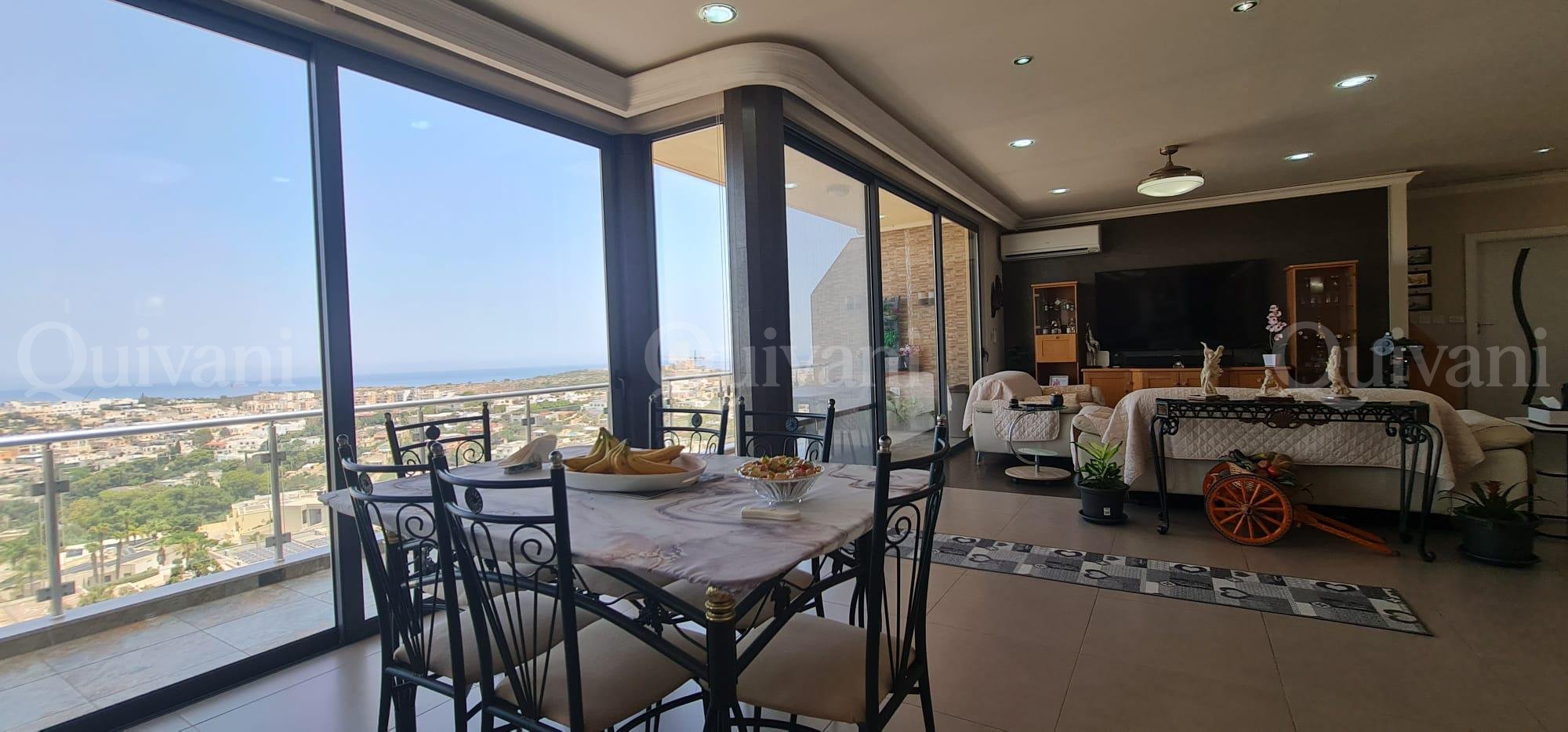 Mellieha, Penthouse