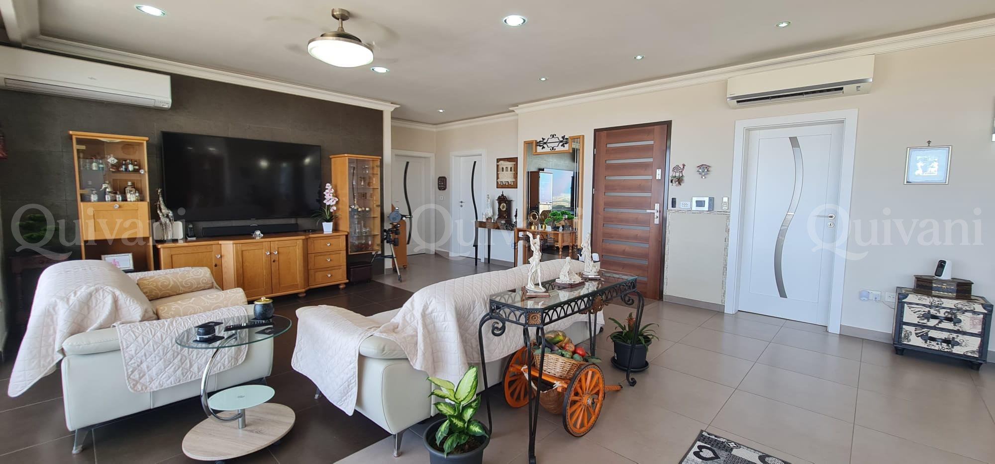 Mellieha, Penthouse