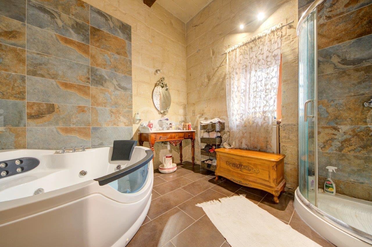 Qormi, Furnished House of Character