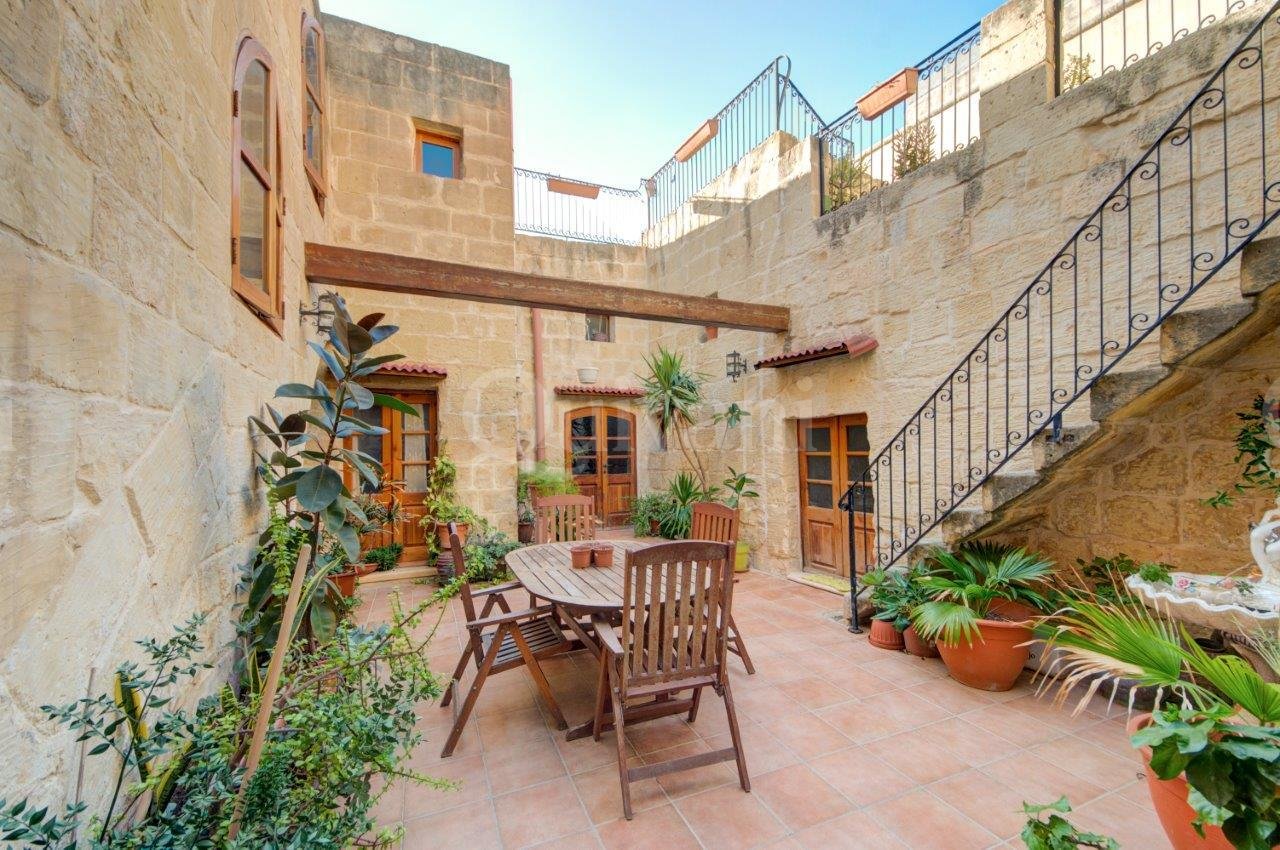Qormi, Furnished House of Character