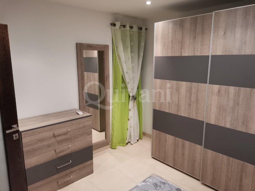 Xemxija, Furnished Apartment