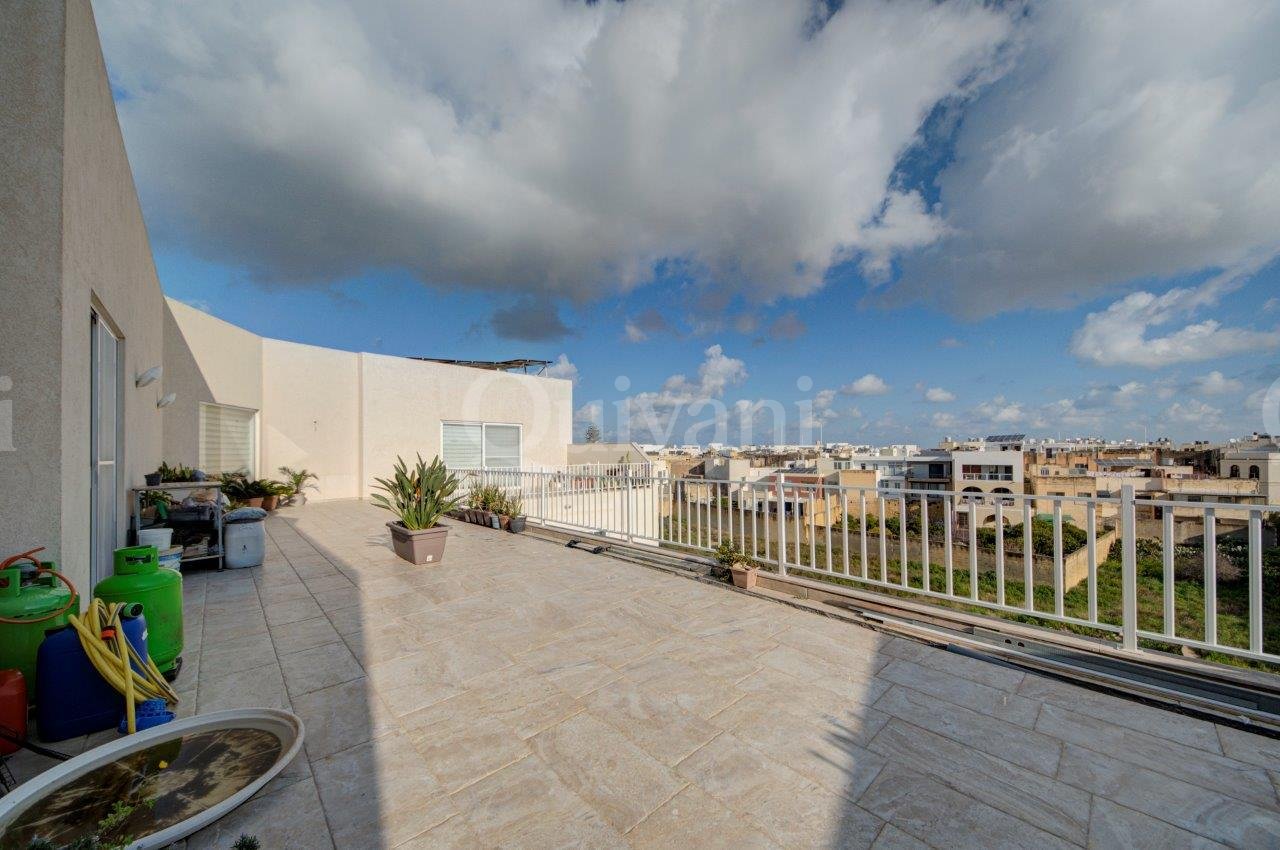 Zebbug, Furnished Penthouse