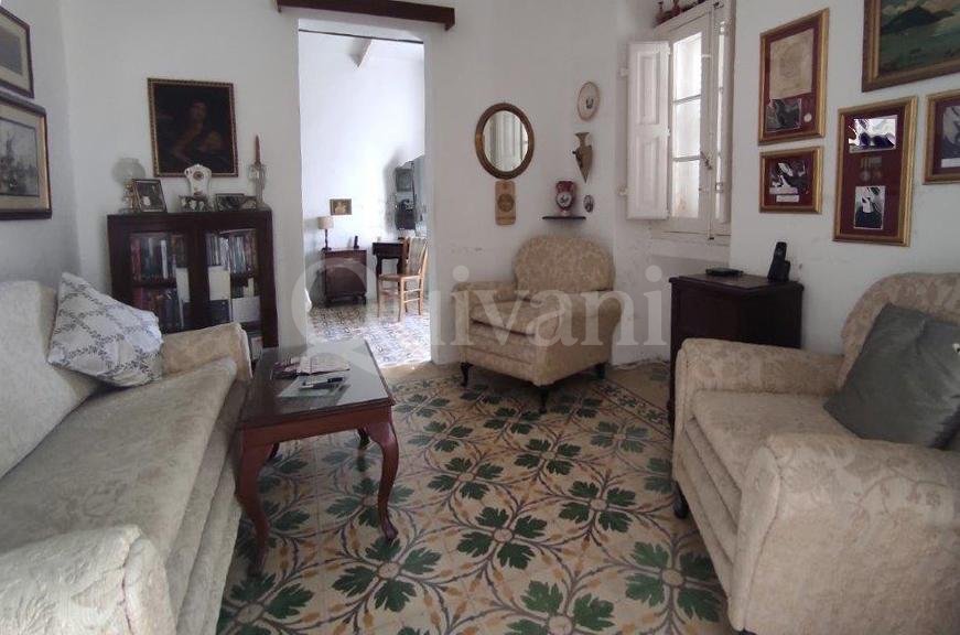 Attard, Unconverted Townhouse