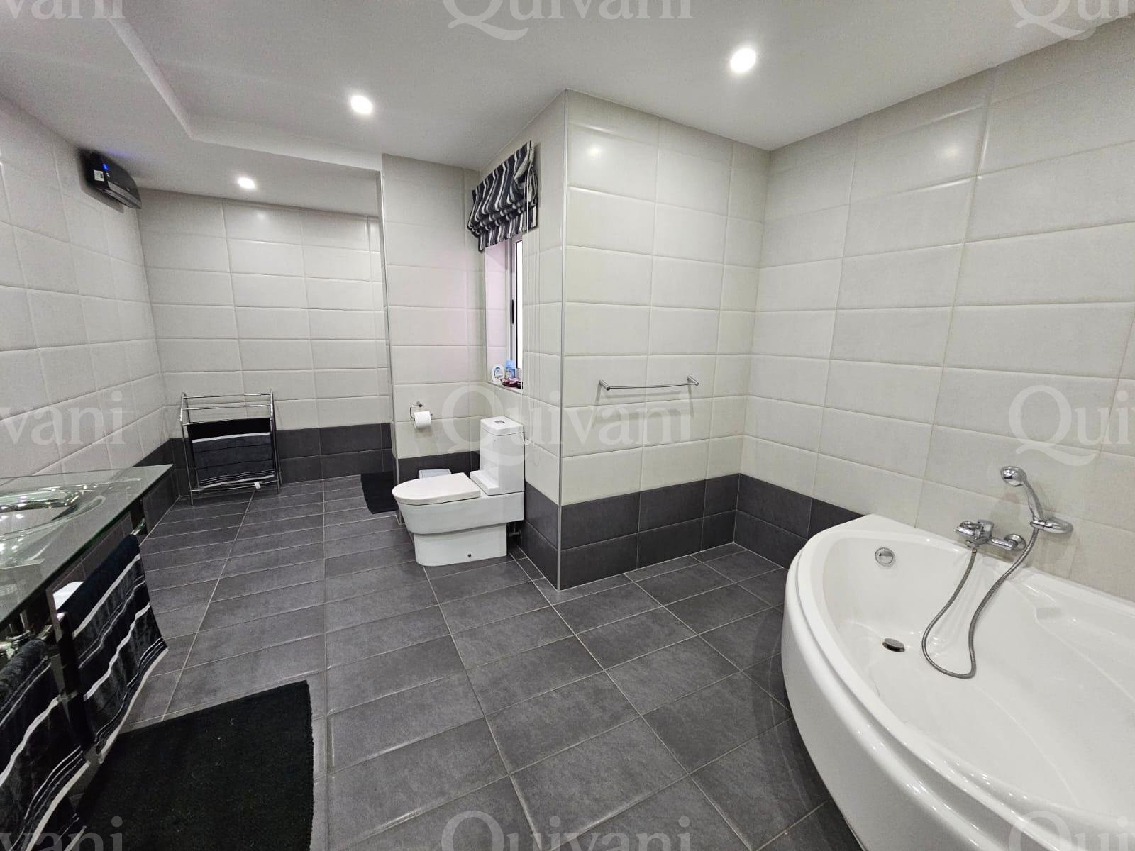 St Pauls Bay, Furnished Penthouse