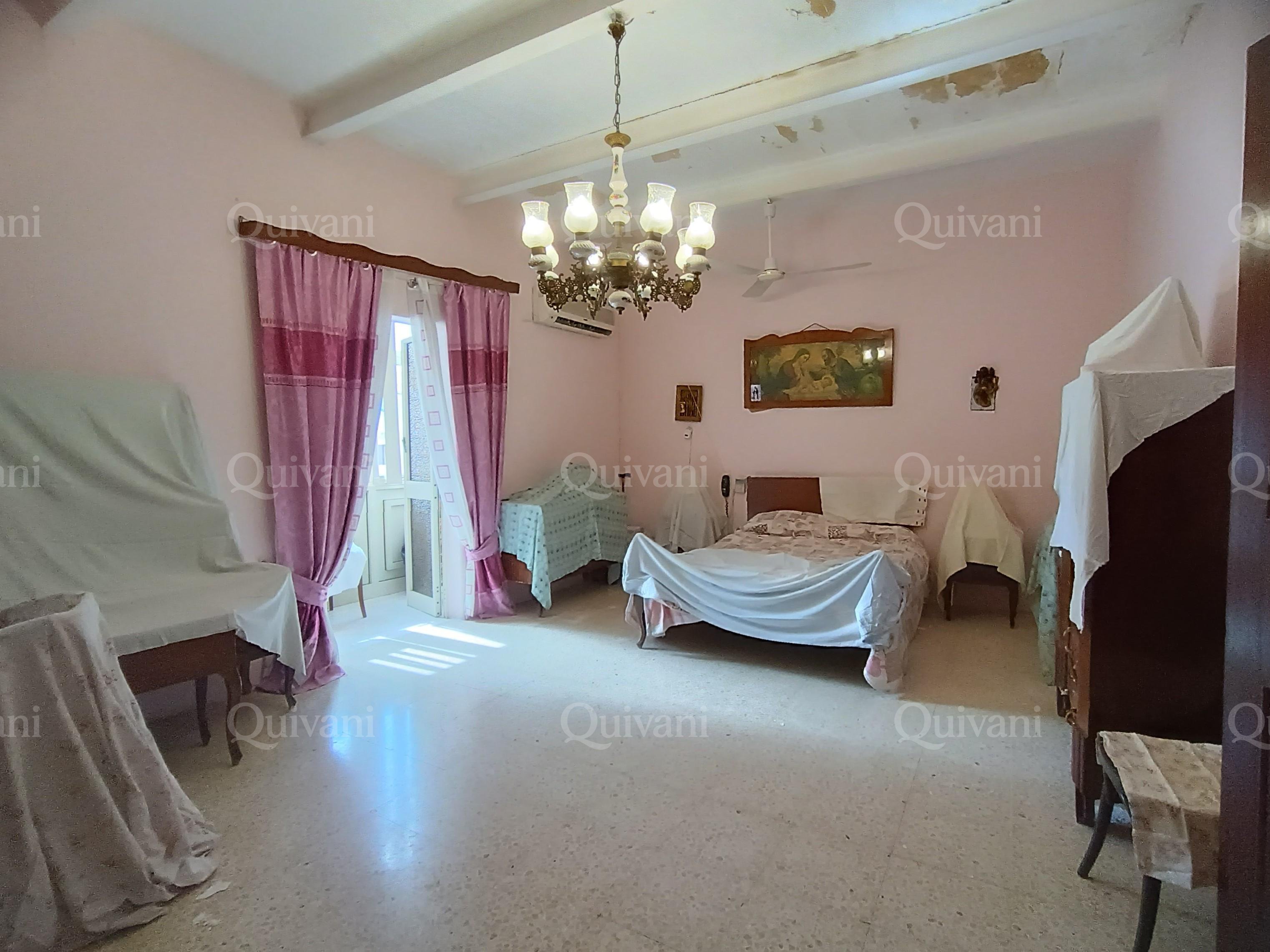 Marsa, Unconverted Townhouse