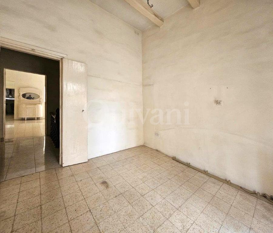 Rabat, Townhouse with large Garden