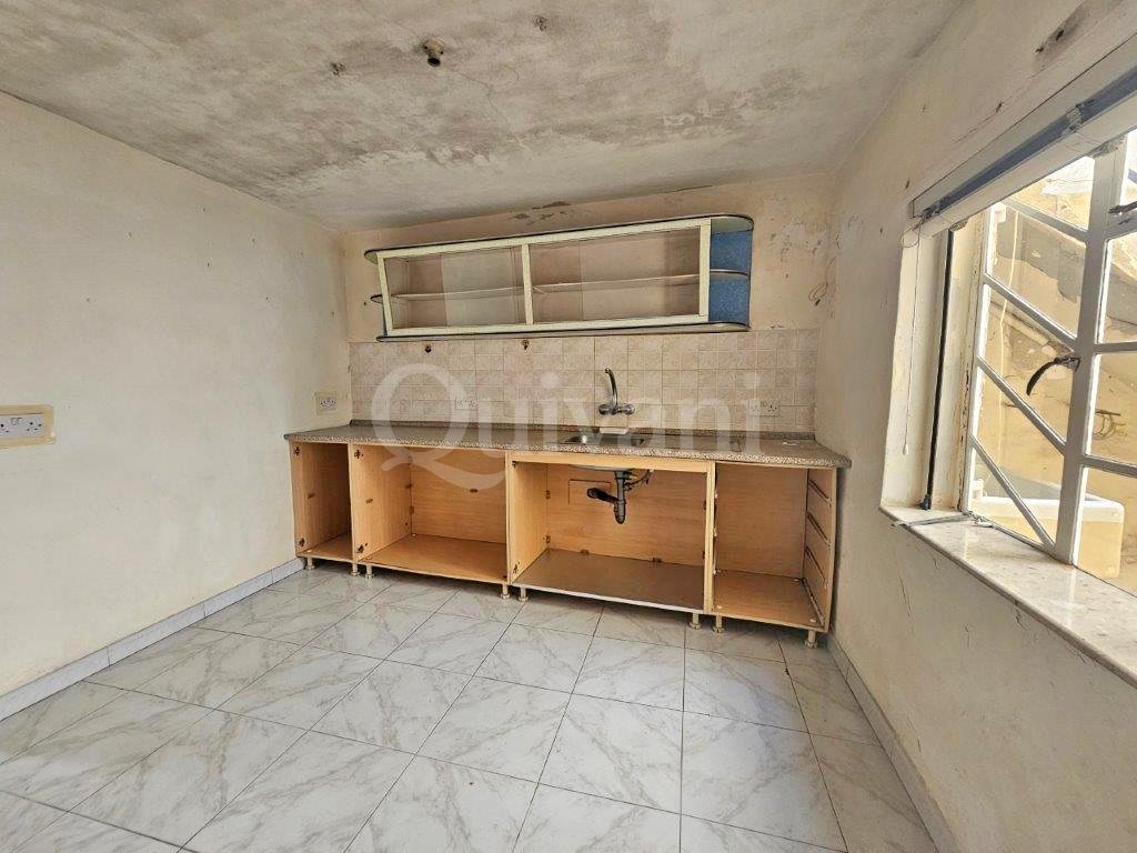 Rabat, Townhouse with large Garden