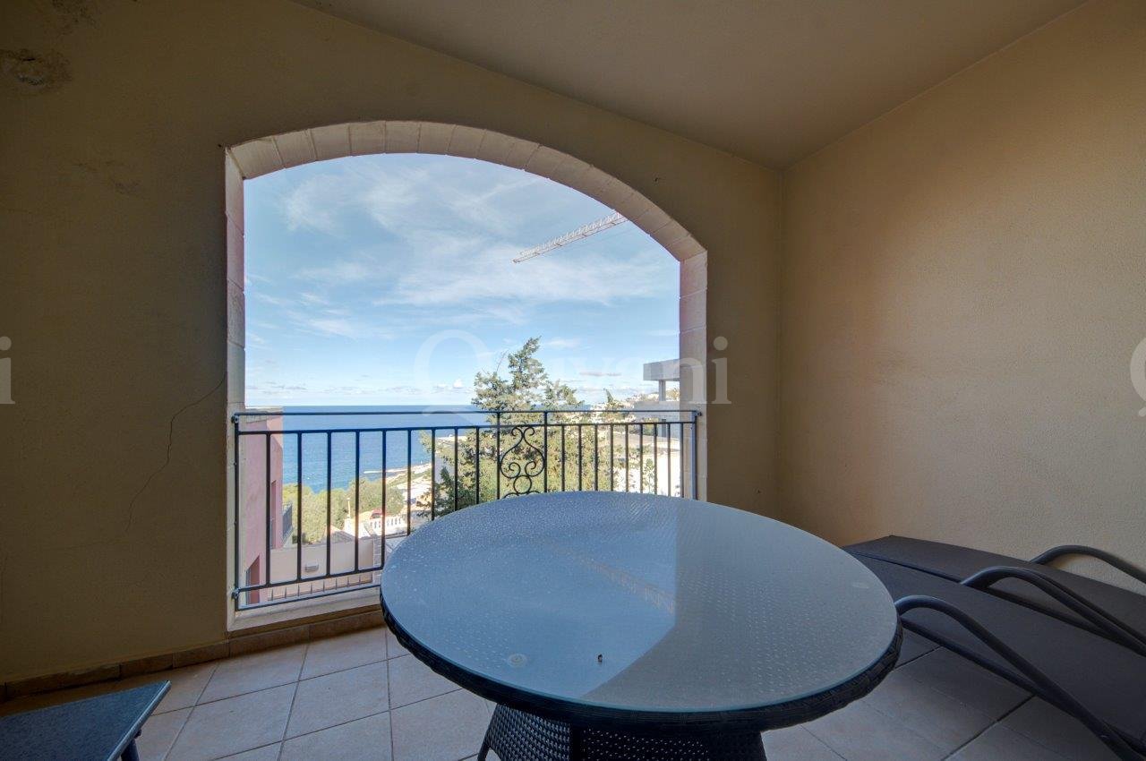 Tas-Sellum Furnished Duplex Penthouse including 2 Garages