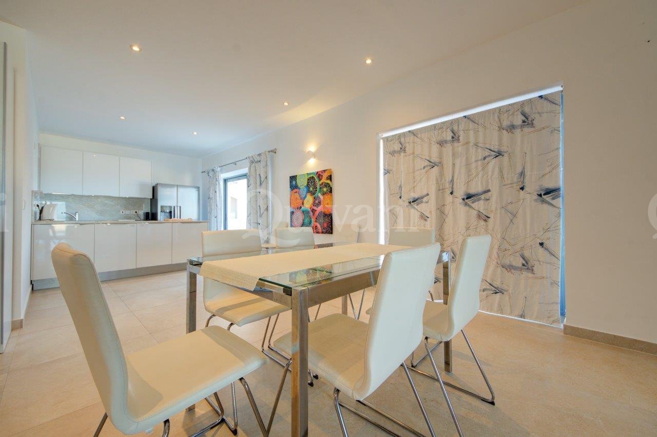 Tas-Sellum Furnished Duplex Penthouse including 2 Garages