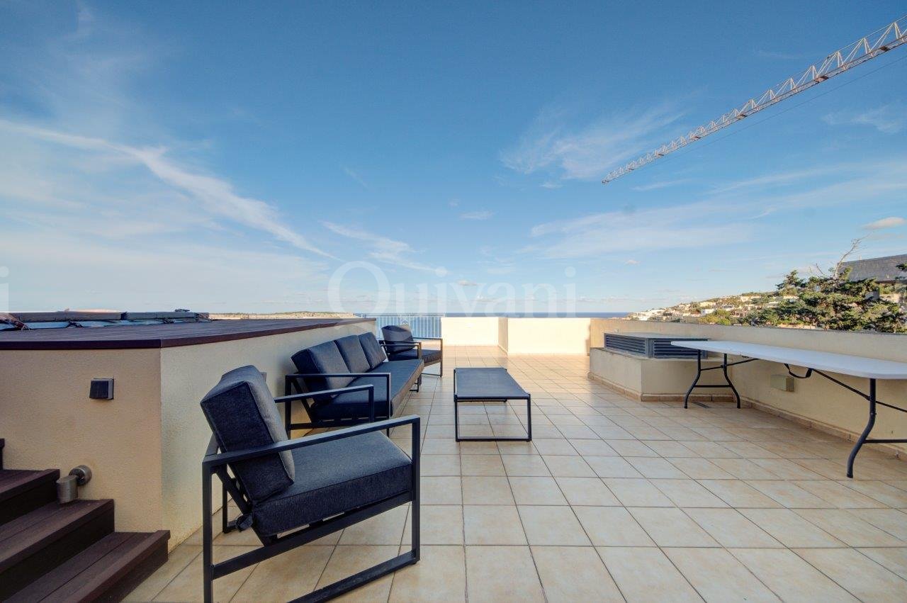 Tas-Sellum Furnished Duplex Penthouse including 2 Garages
