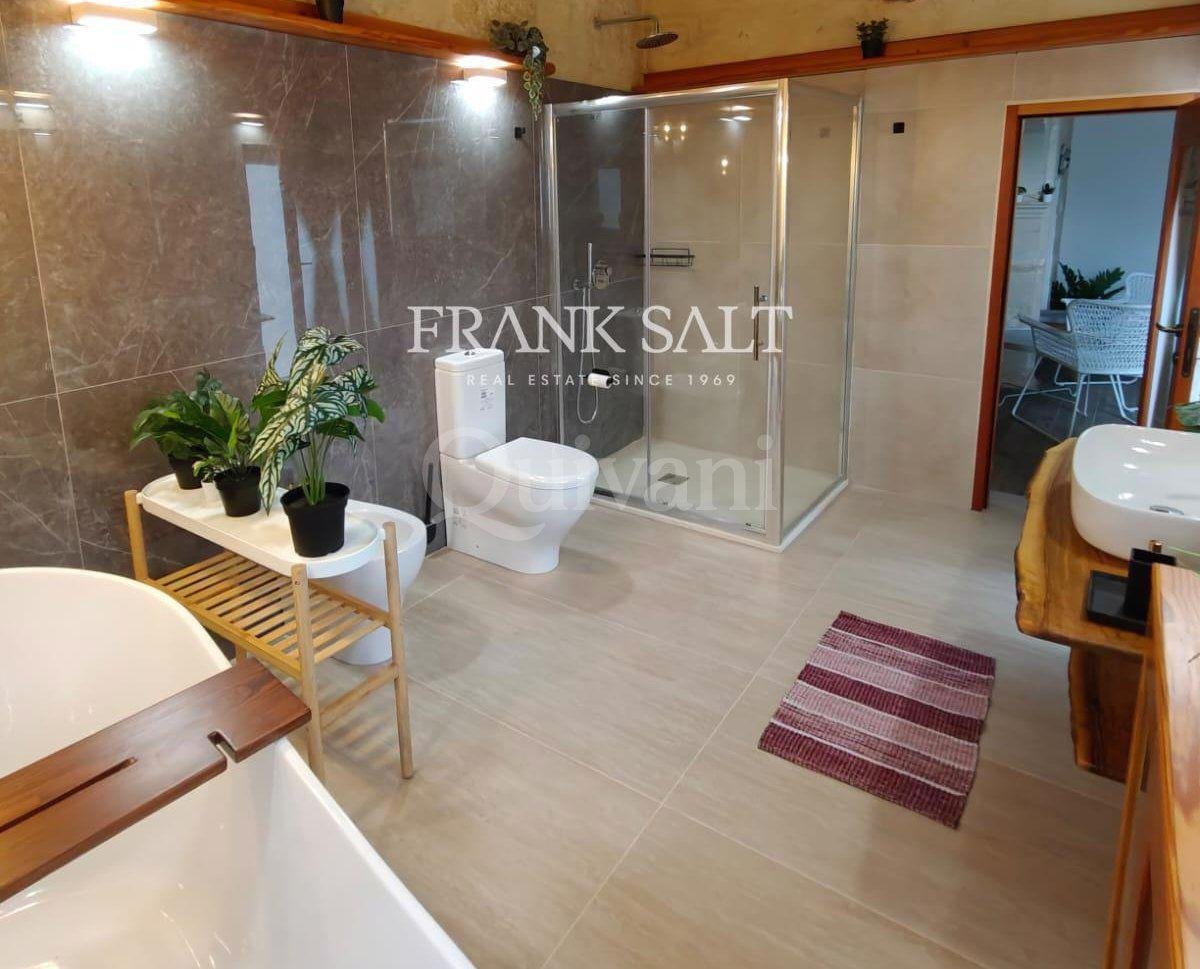 Siggiewi, Furnished, Townhouse