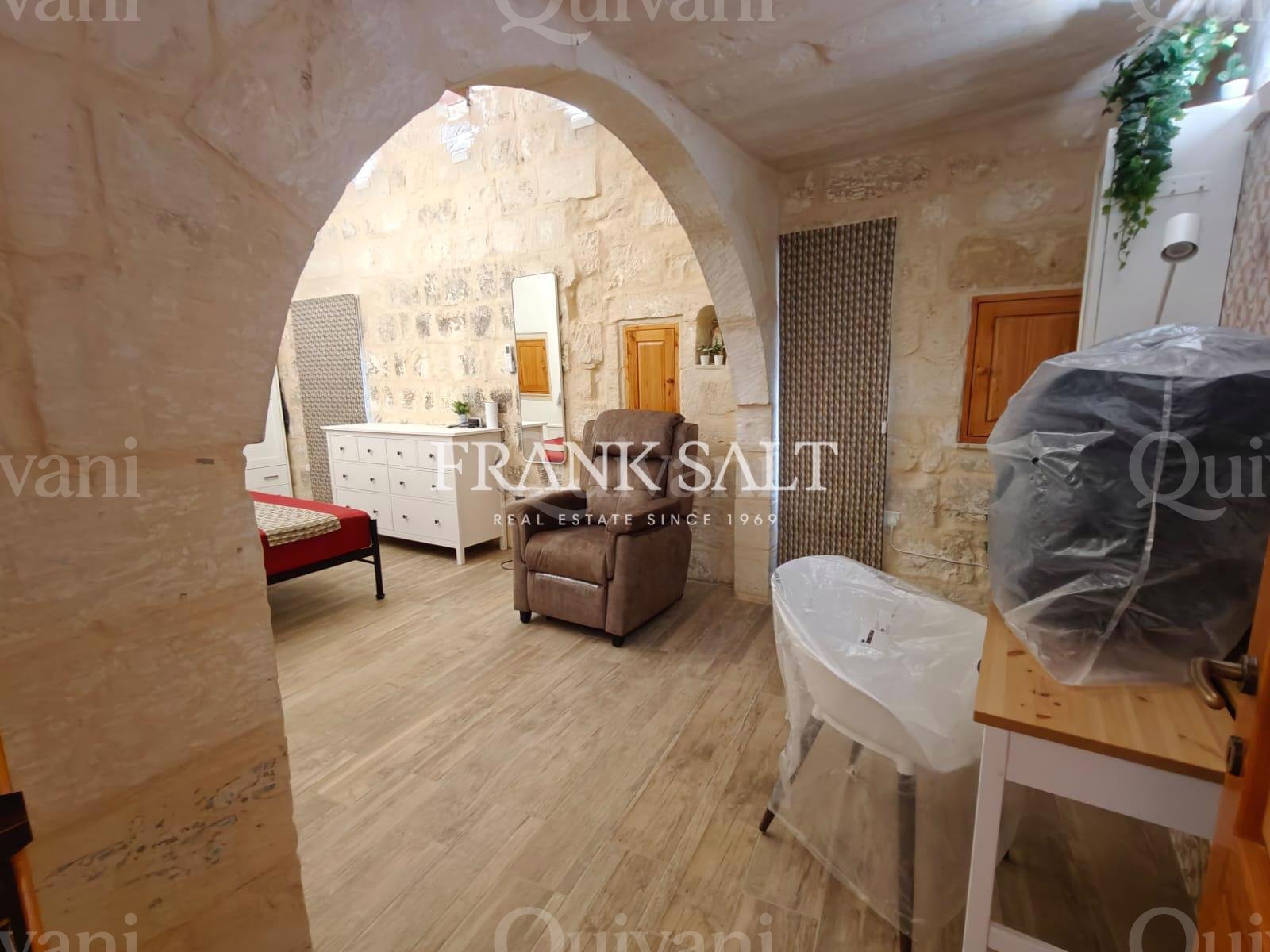 Siggiewi, Furnished, Townhouse