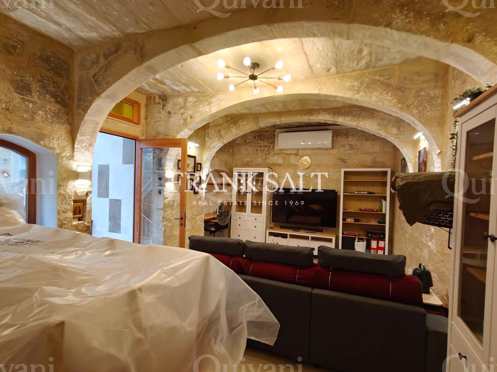 Siggiewi, Furnished, Townhouse