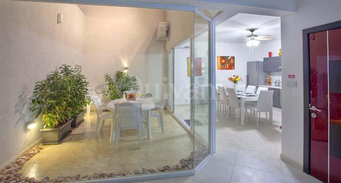 Madliena, Furnished Villa