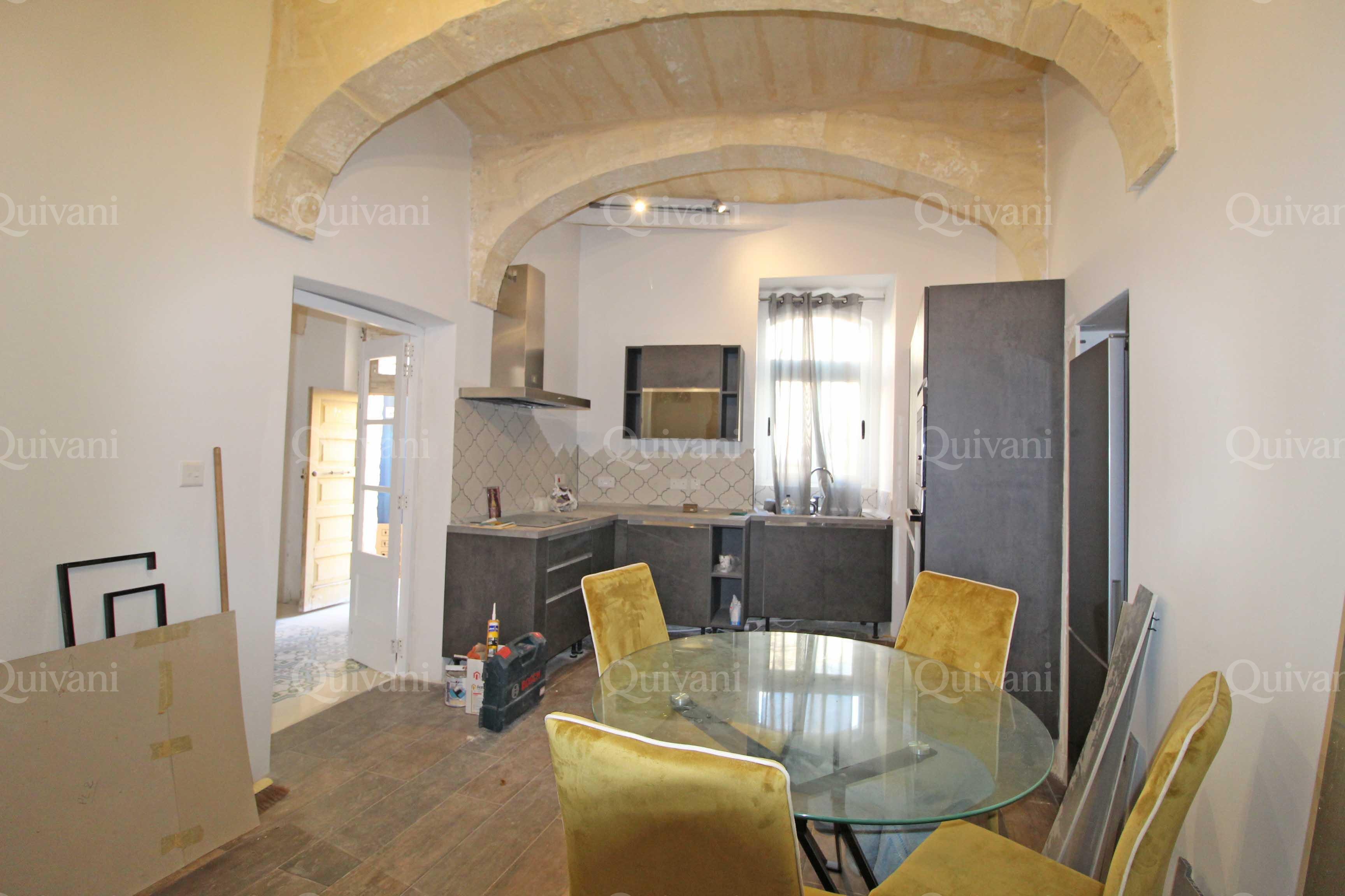Gudja, Furnished Town House