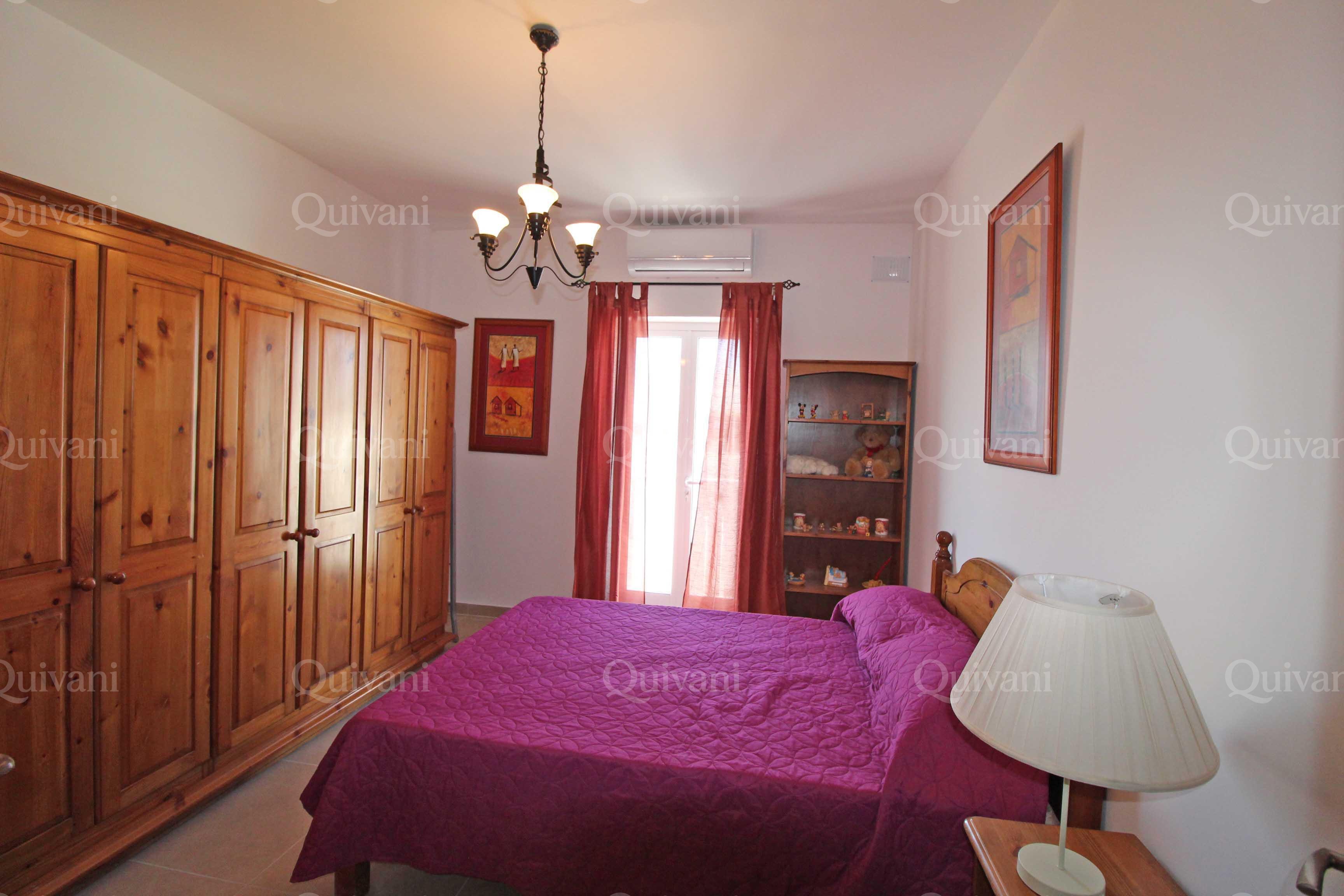 Pembroke, Furnished Apartment