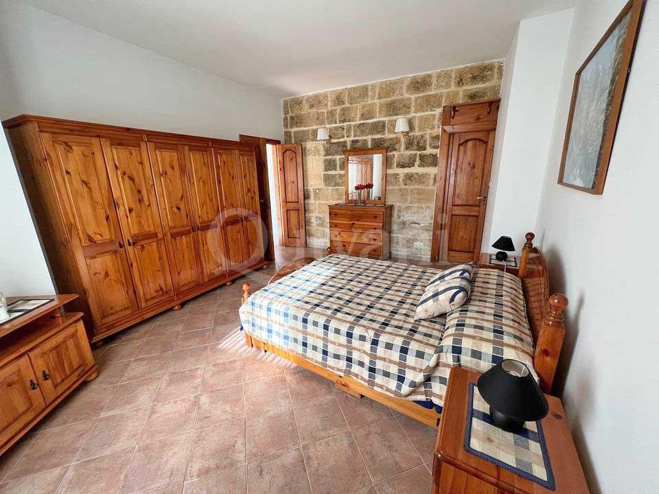 Qrendi, Furnished Maisonette