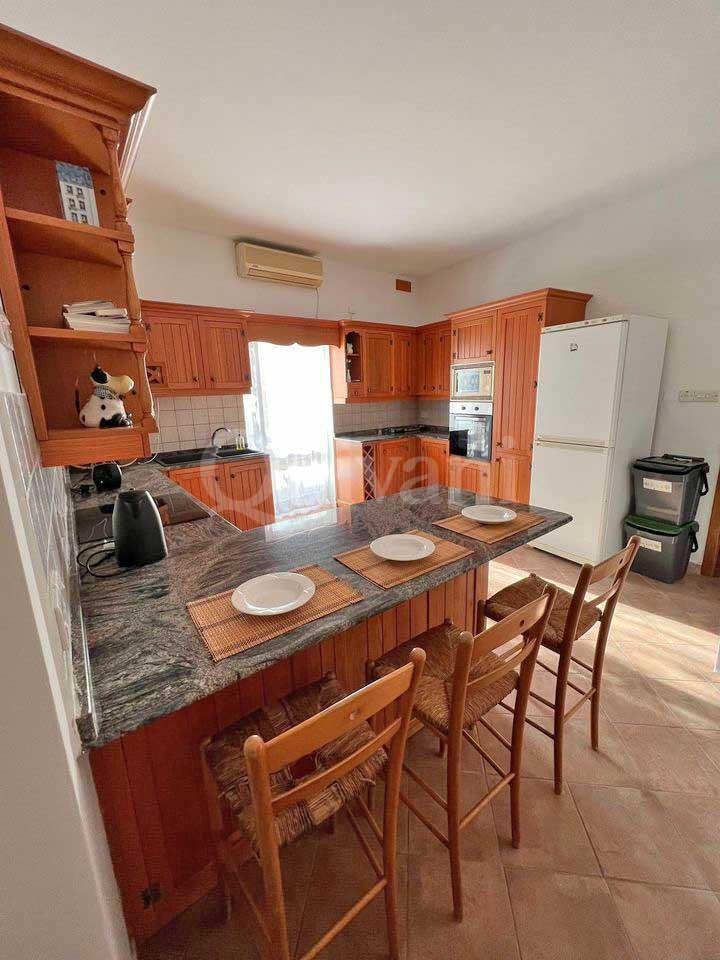Qrendi, Furnished Maisonette