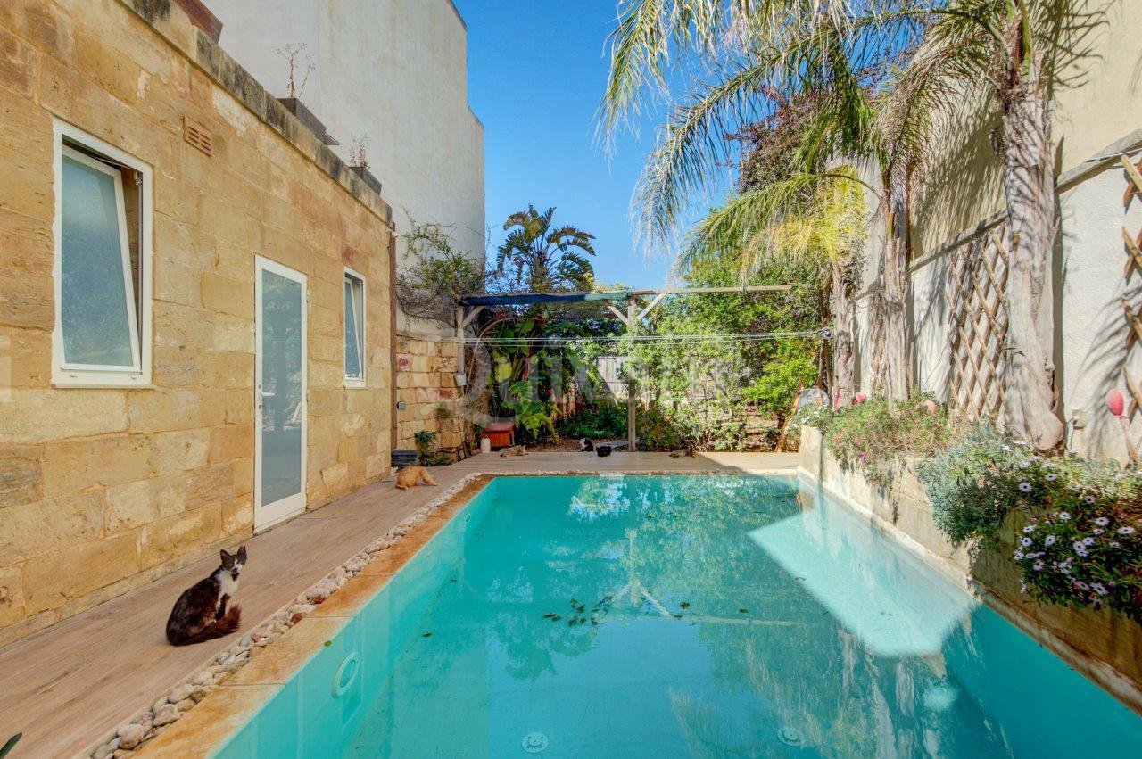 Kirkop, Furnished Townhouse