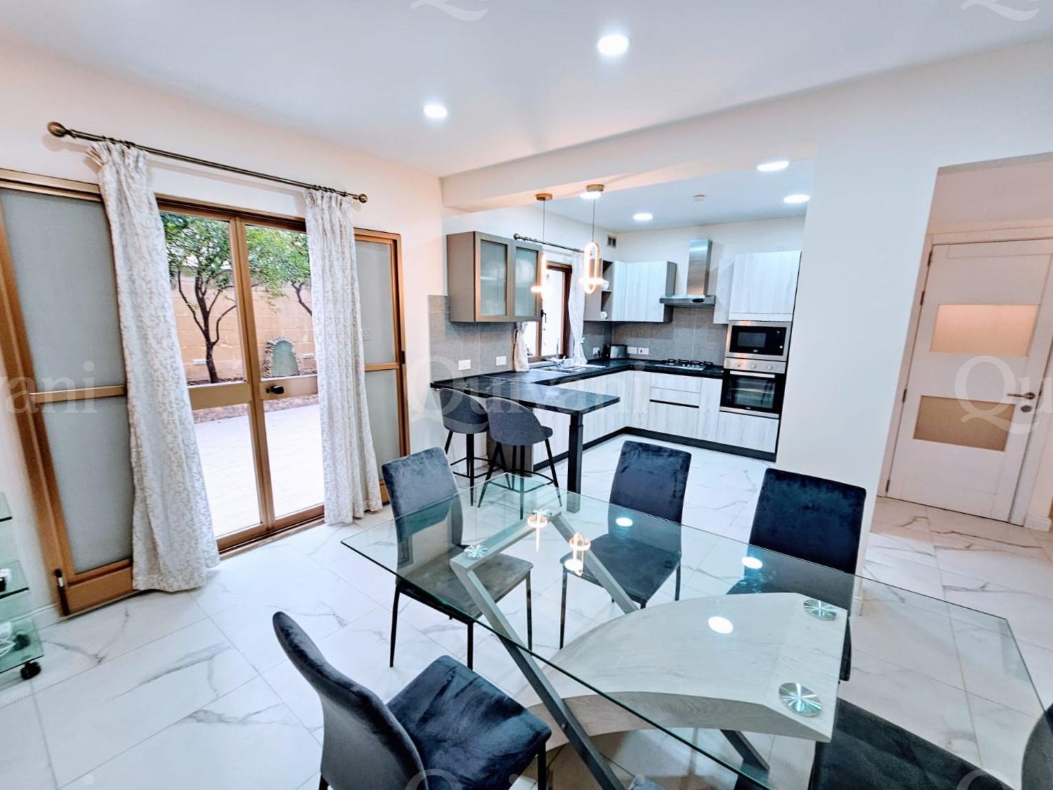 Santa Lucia, Furnished Terraced House