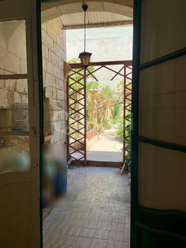 Santa Venera, Stately converted Palazzo