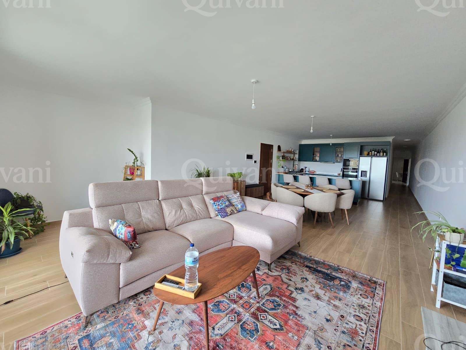 Iklin, Apartment