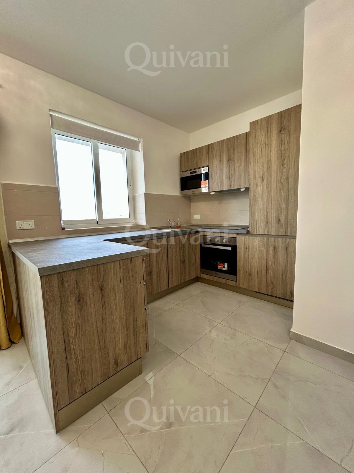 Pembroke, Furnished, Apartment