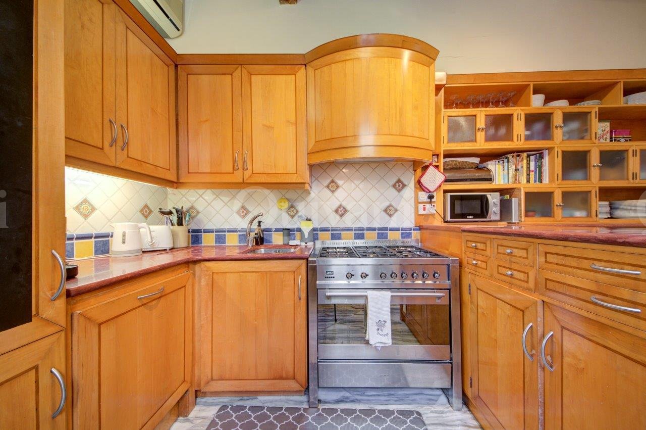 Sliema, Furnished Town House