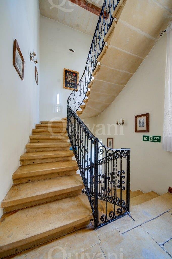 Sliema, Furnished Town House