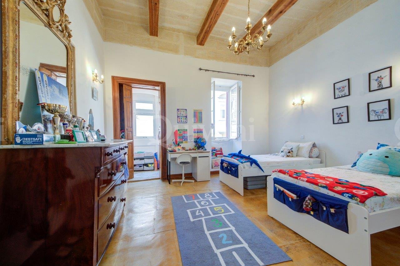 Sliema, Furnished Town House