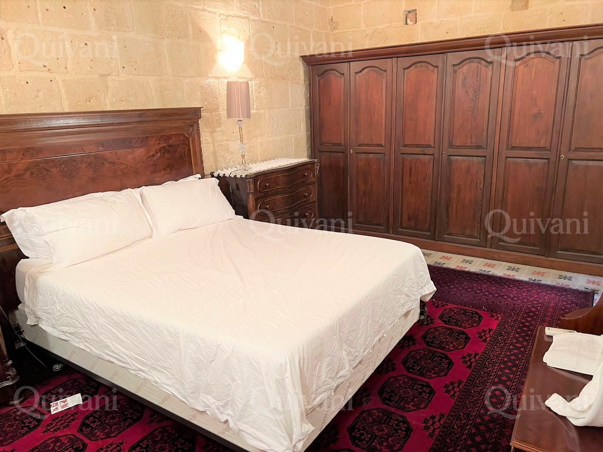Valletta, Furnished Town House