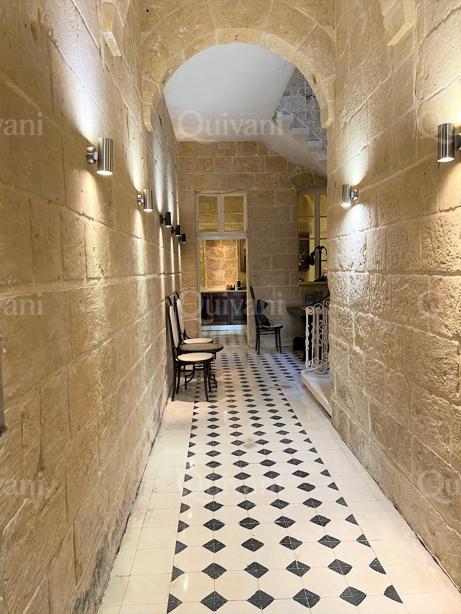 Valletta, Furnished Town House