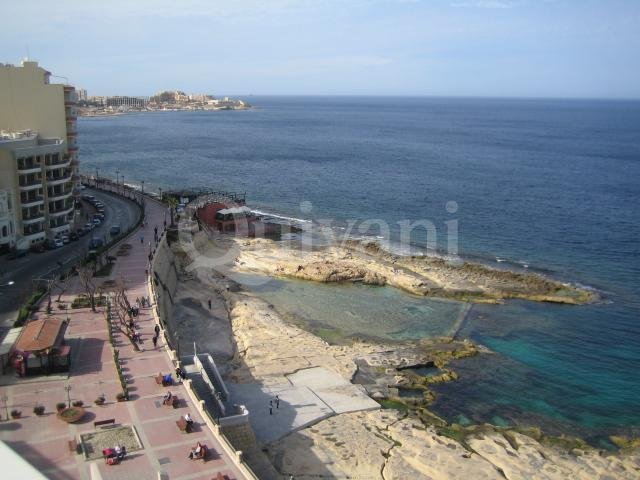 Sliema, Furnished Penthouse