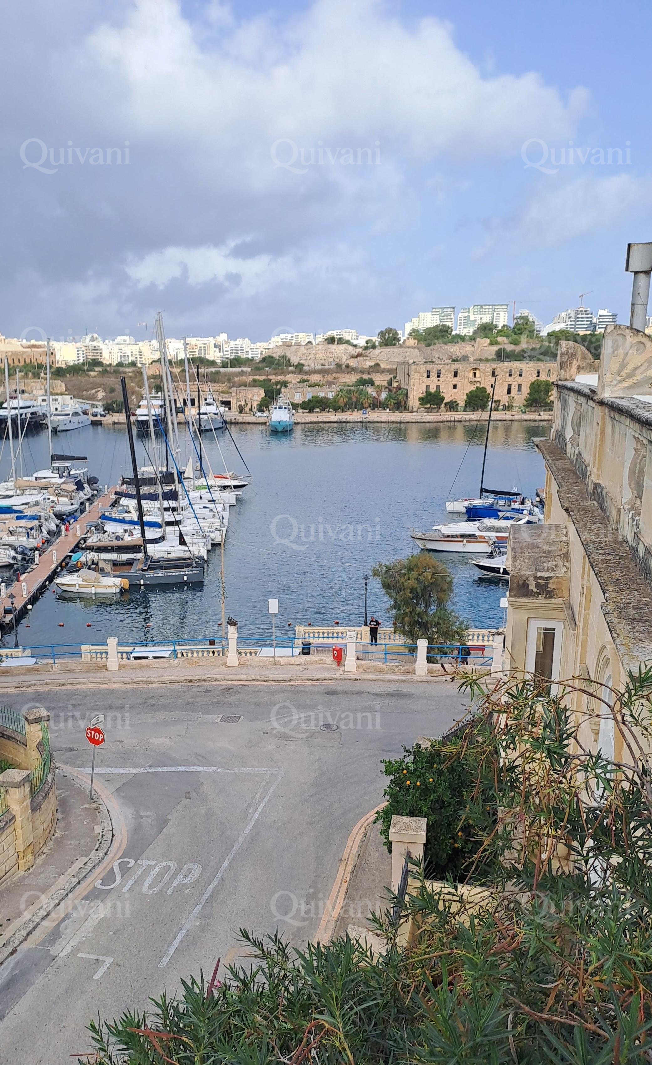 Ta'' Xbiex, Furnished Apartment