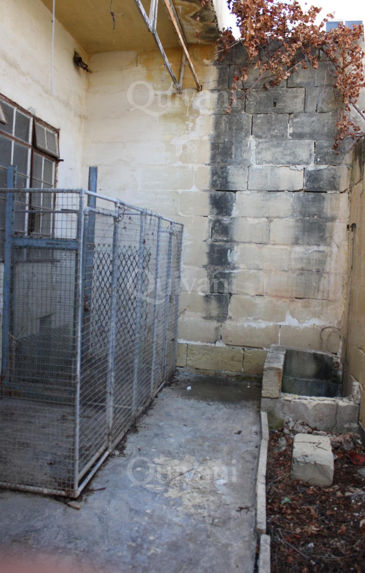 Birkirkara, Finished Garage