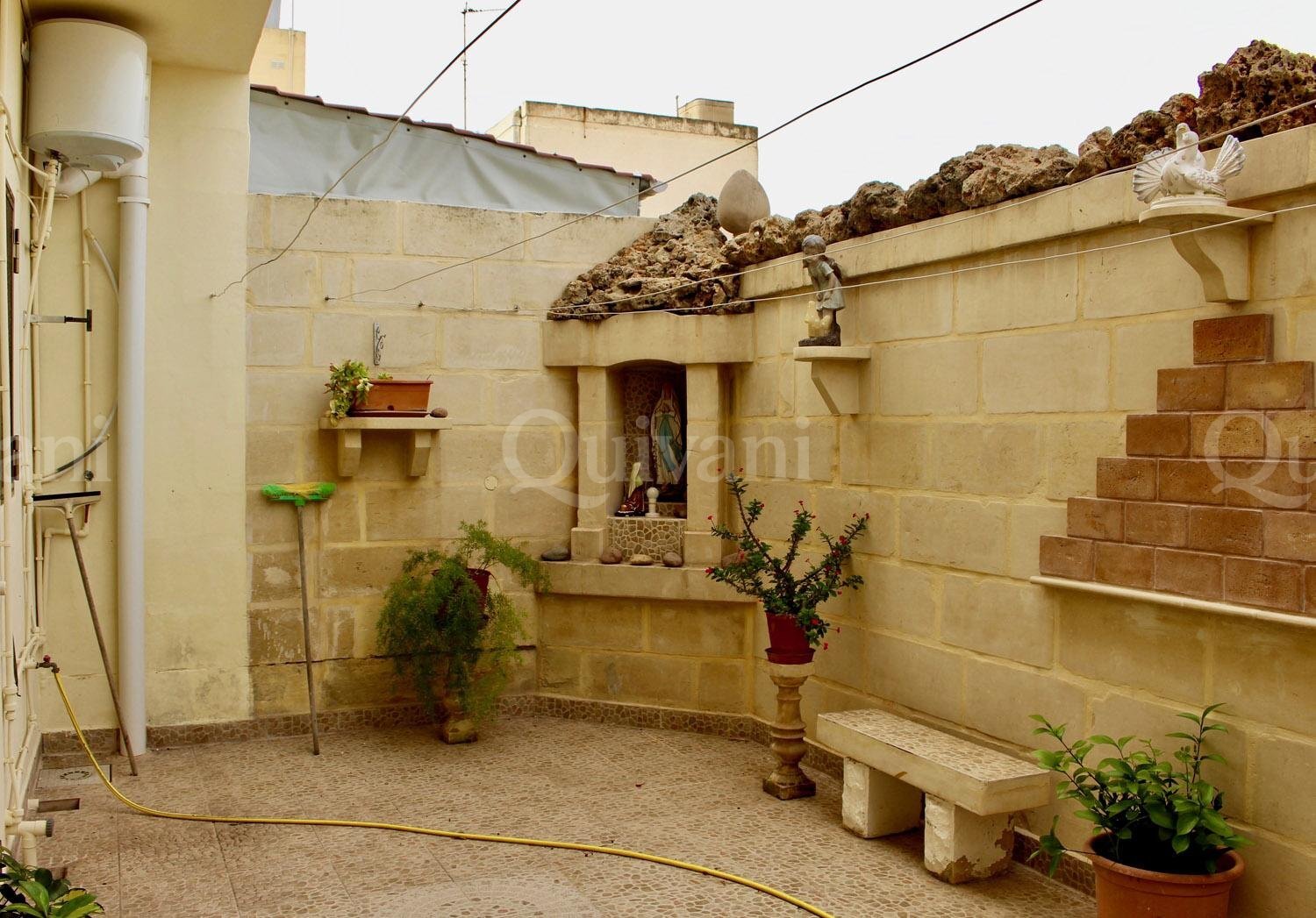Gudja, Furnished Terraced House