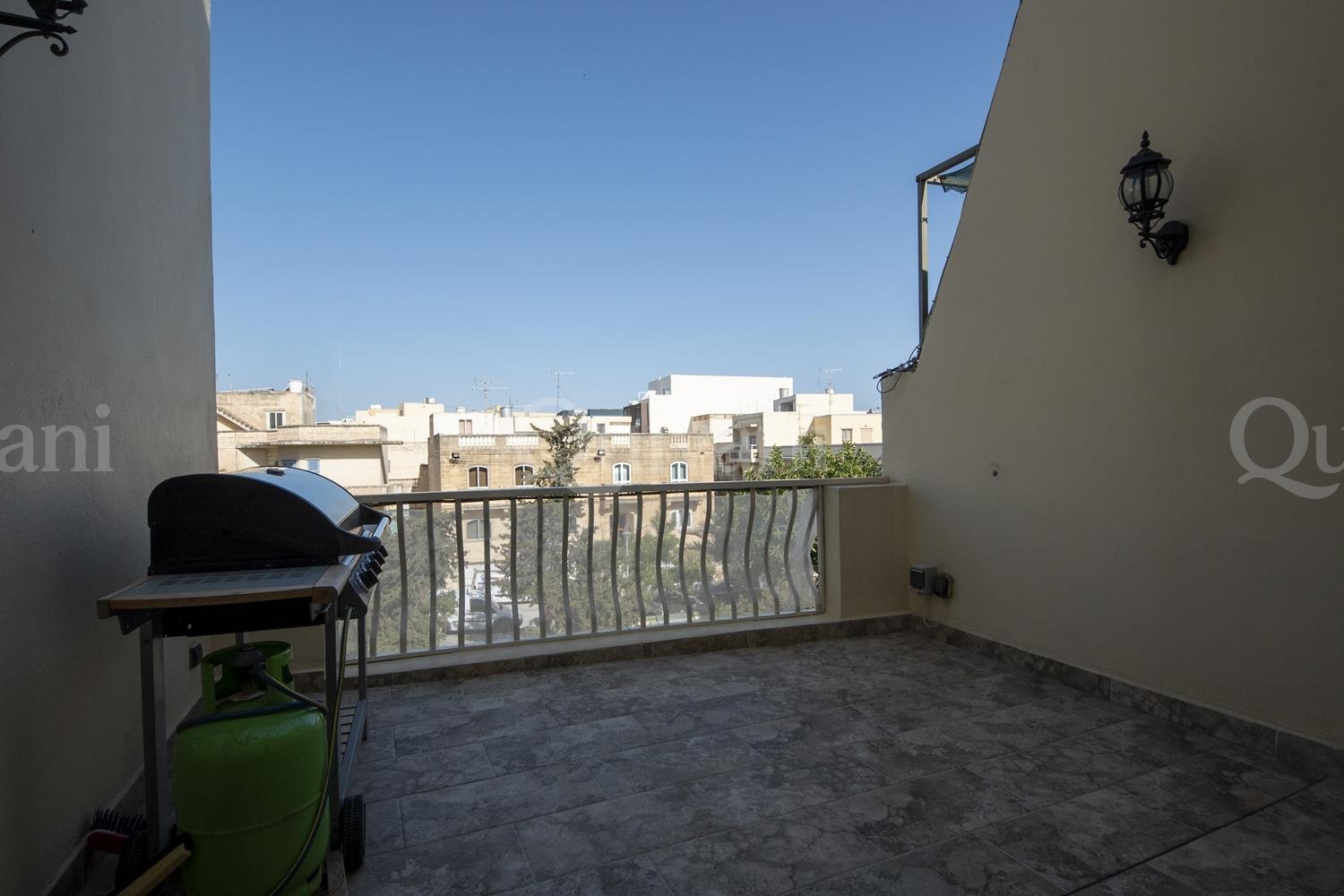 Santa Venera, Finished Triplex Maisonette