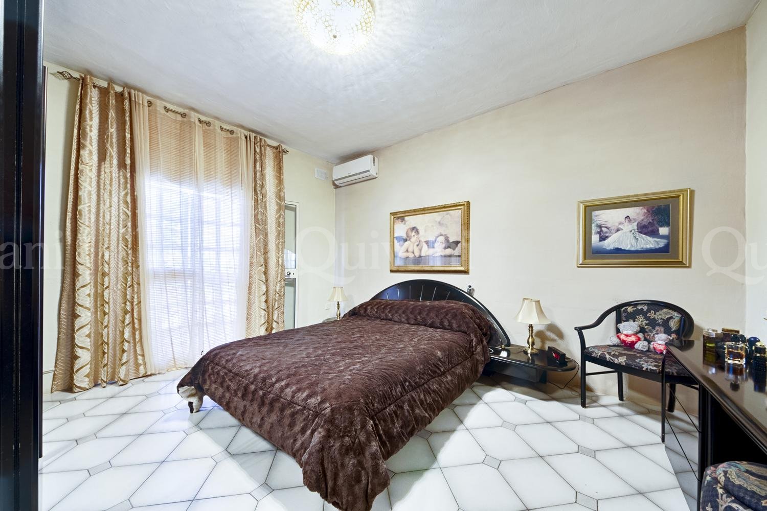 Santa Venera, Finished Triplex Maisonette