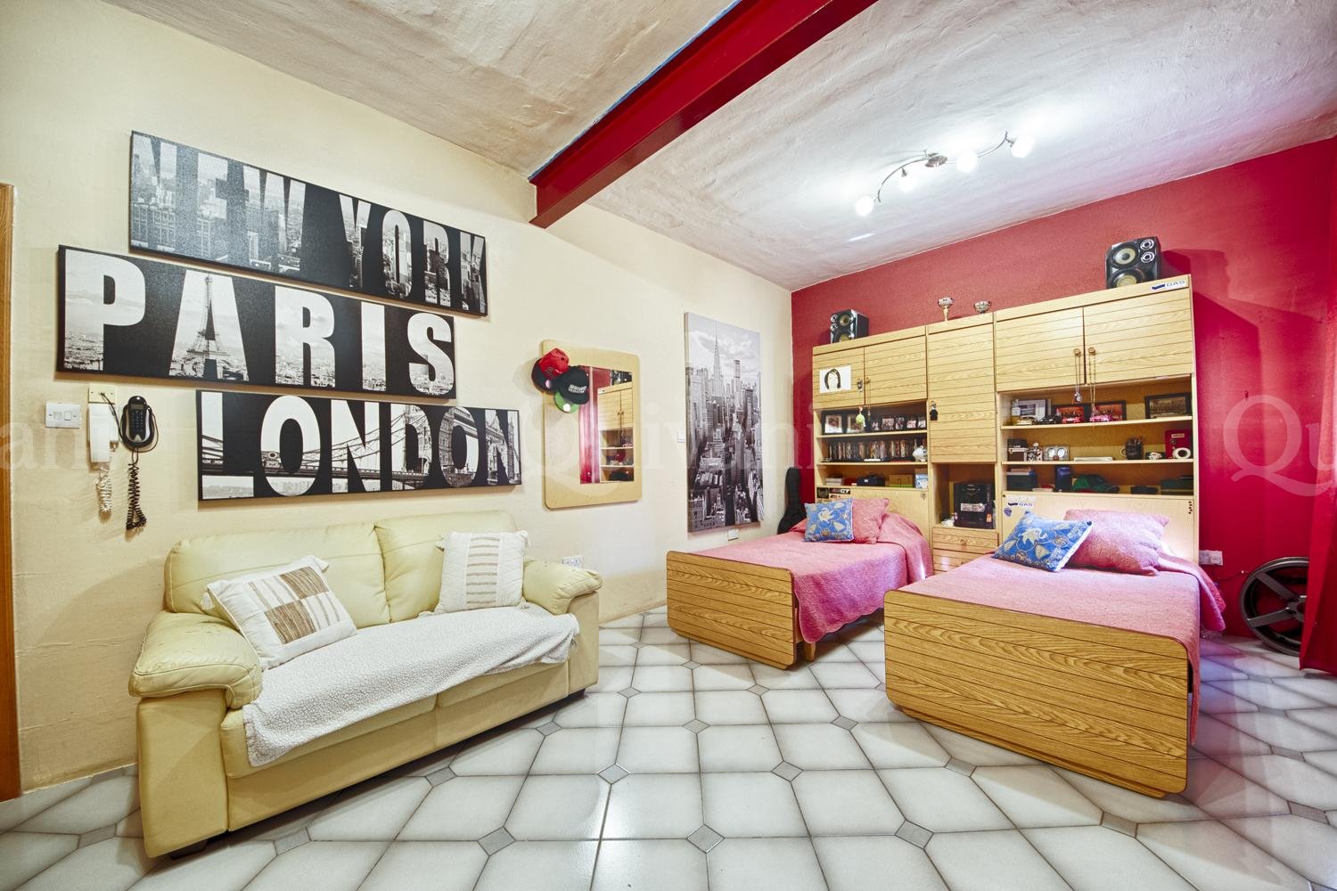 Santa Venera, Finished Triplex Maisonette