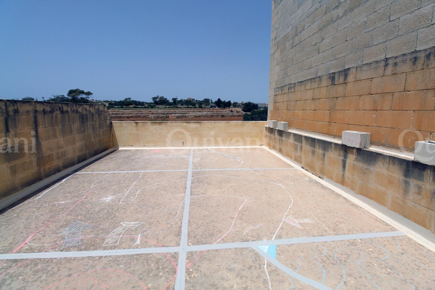 Marsaxlokk, Finished Solitary Maisonette