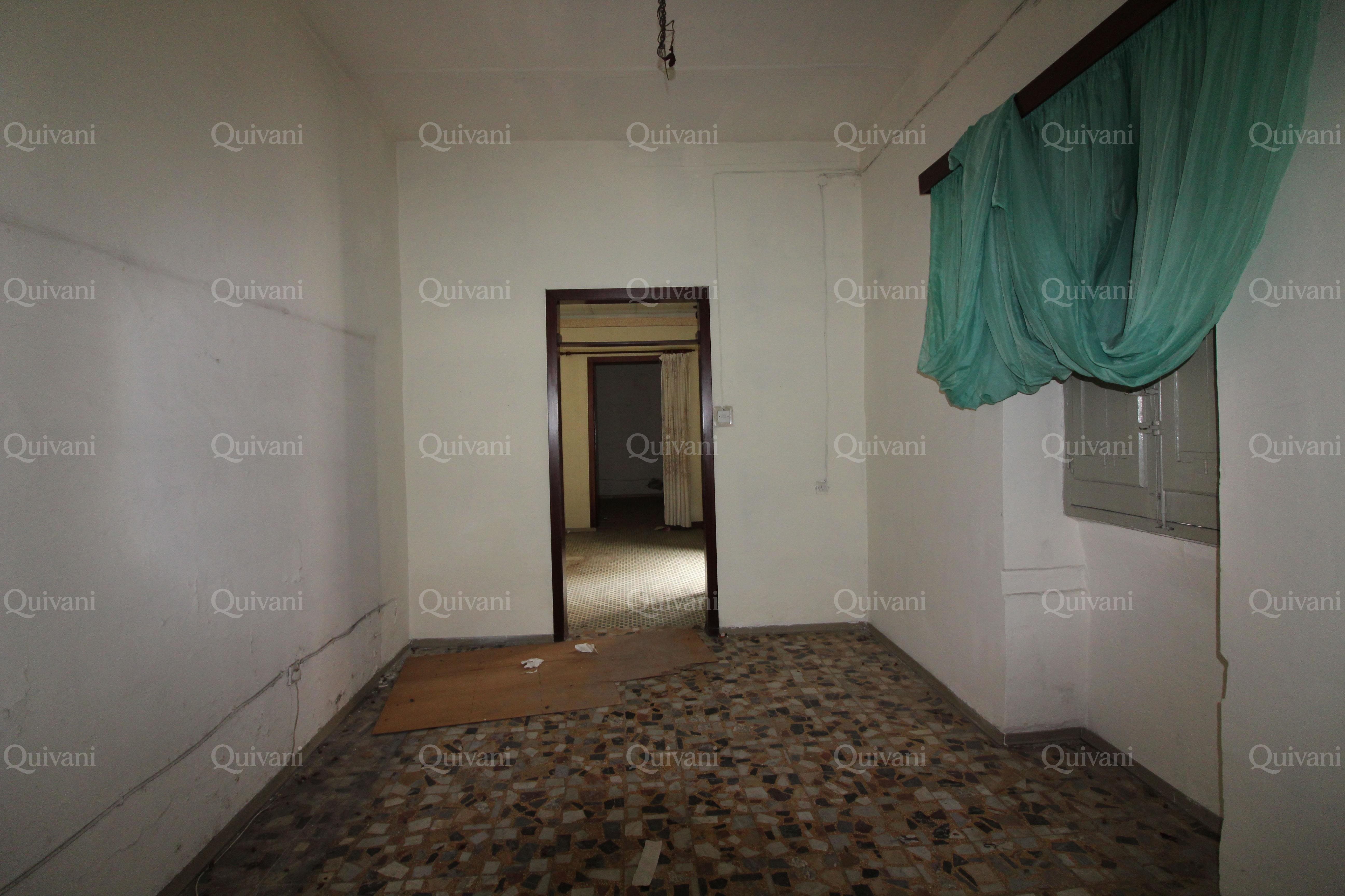 Hamrun, Unconverted Town House
