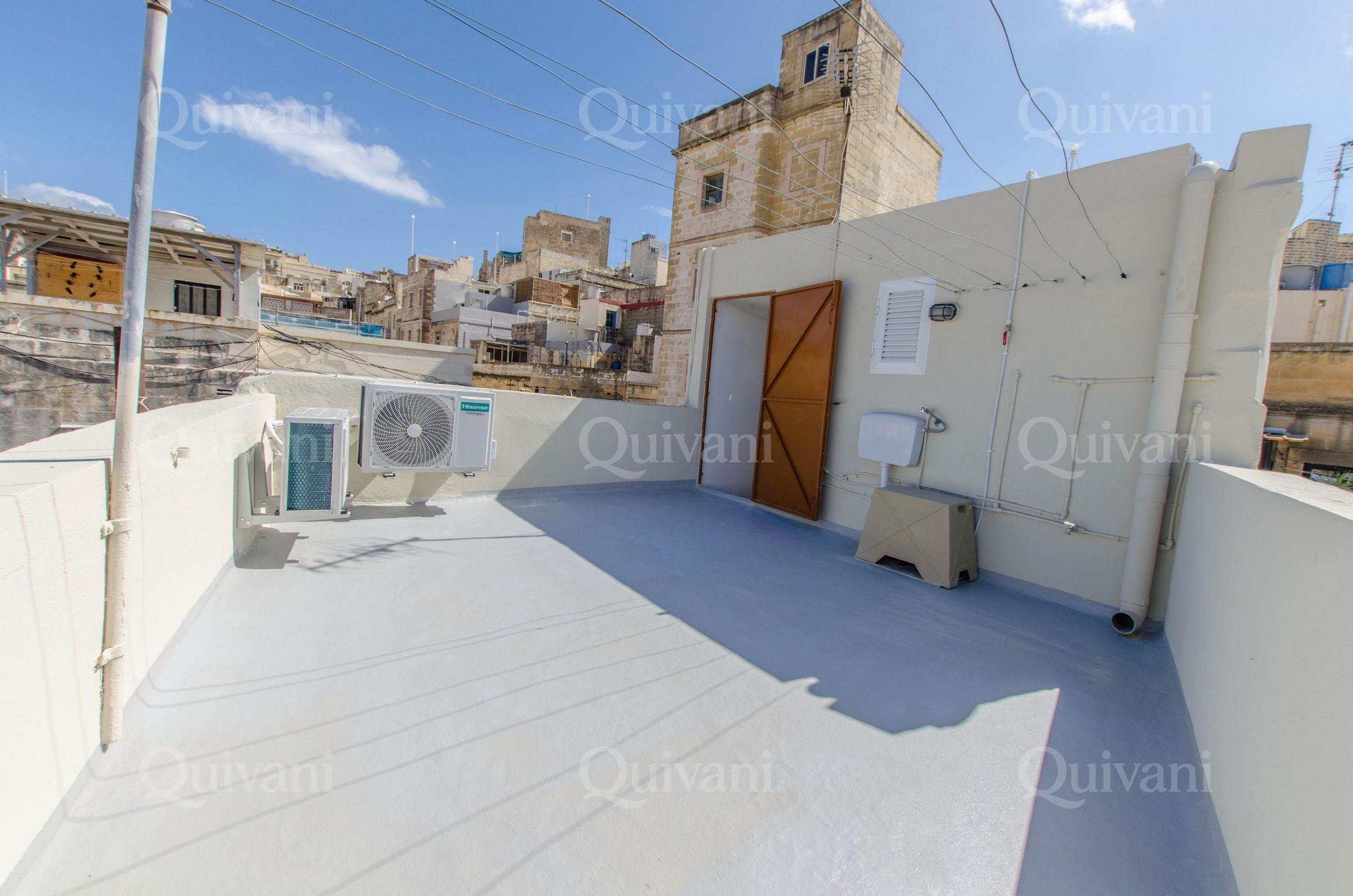 Cospicua, Furnished Terraced House