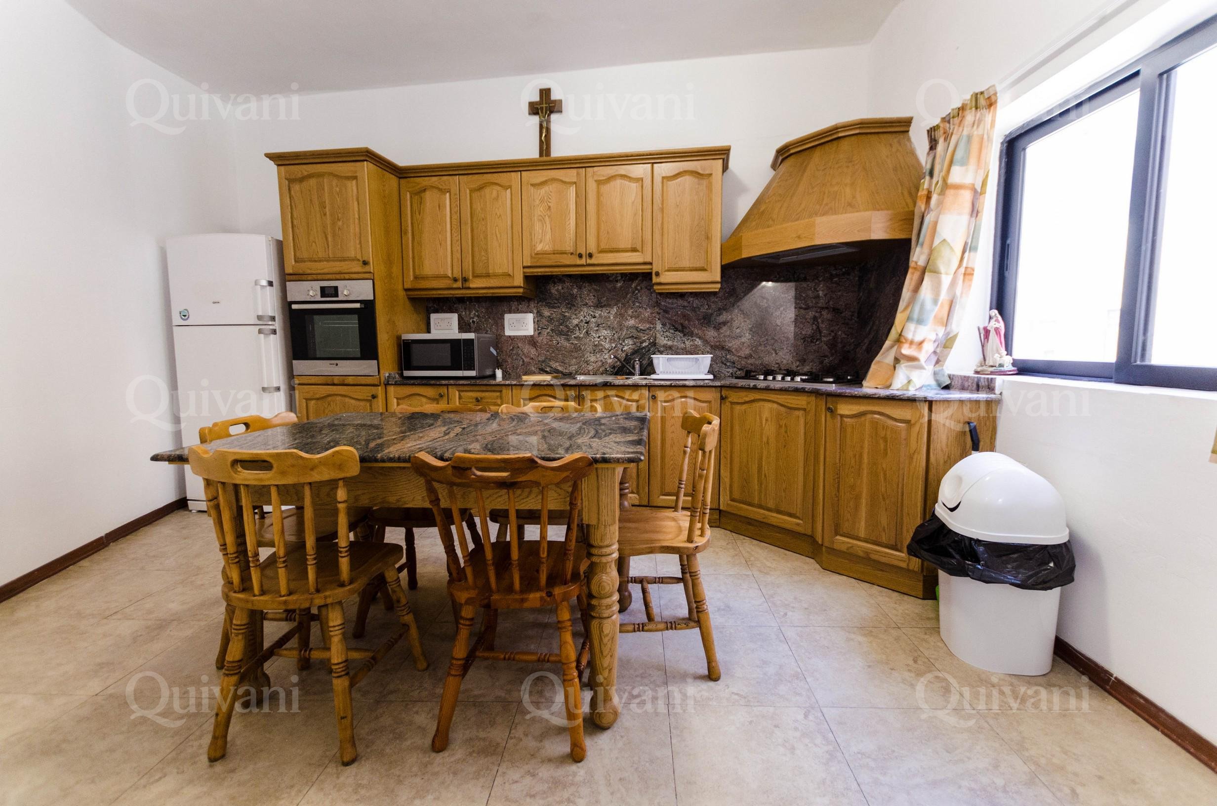 Cospicua, Furnished Terraced House