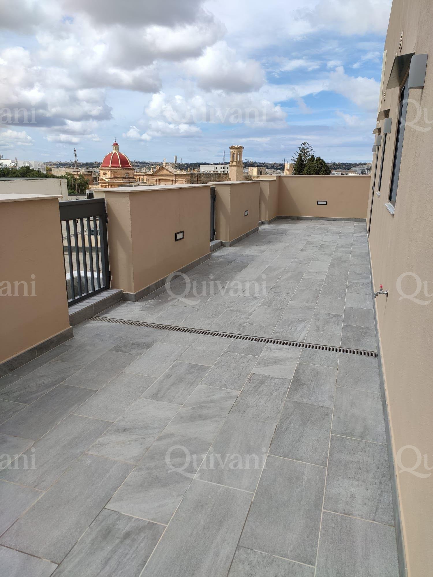 Santa Venera, Finished Penthouse