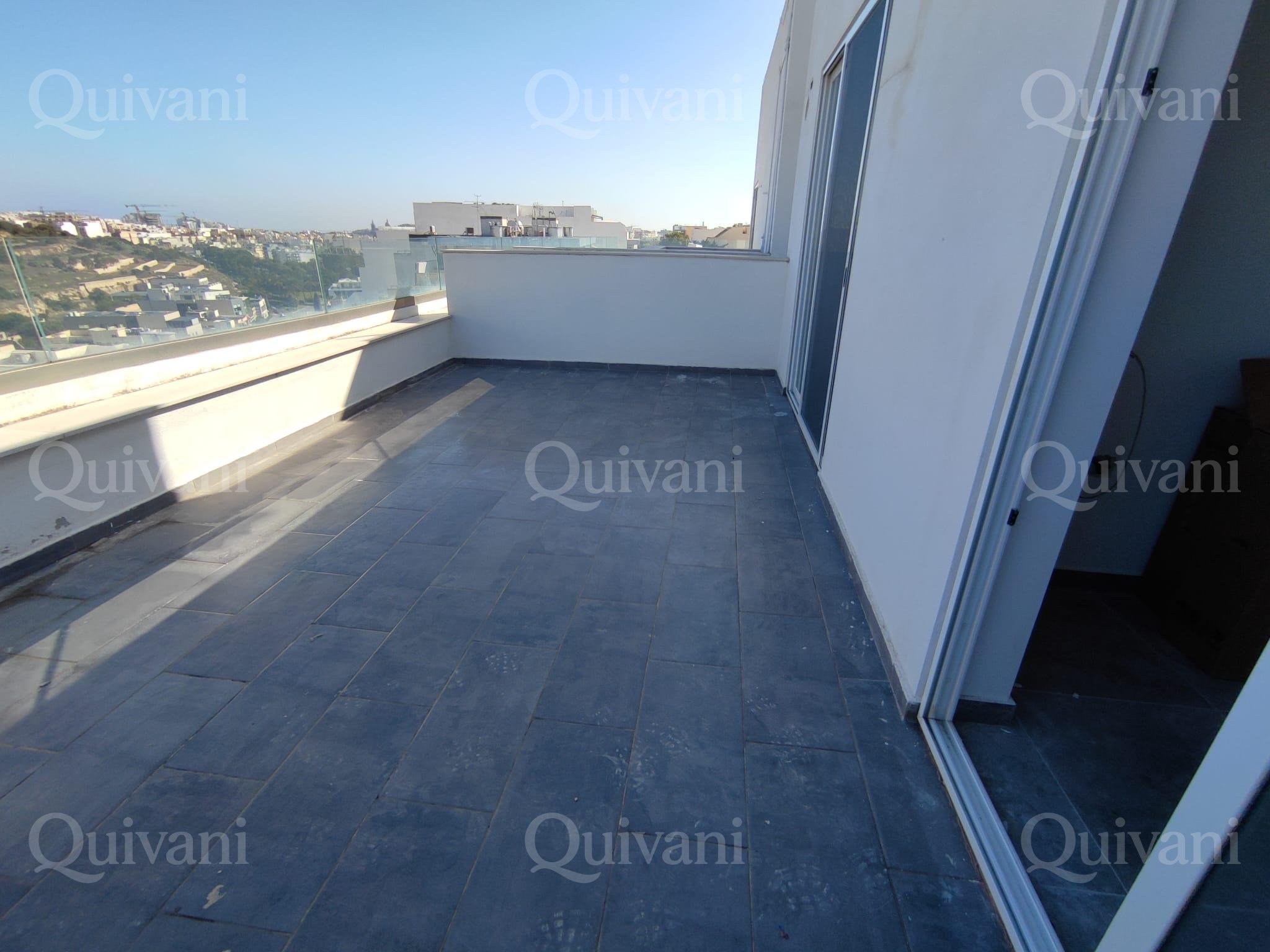 Santa Venera, Furnished Penthouse