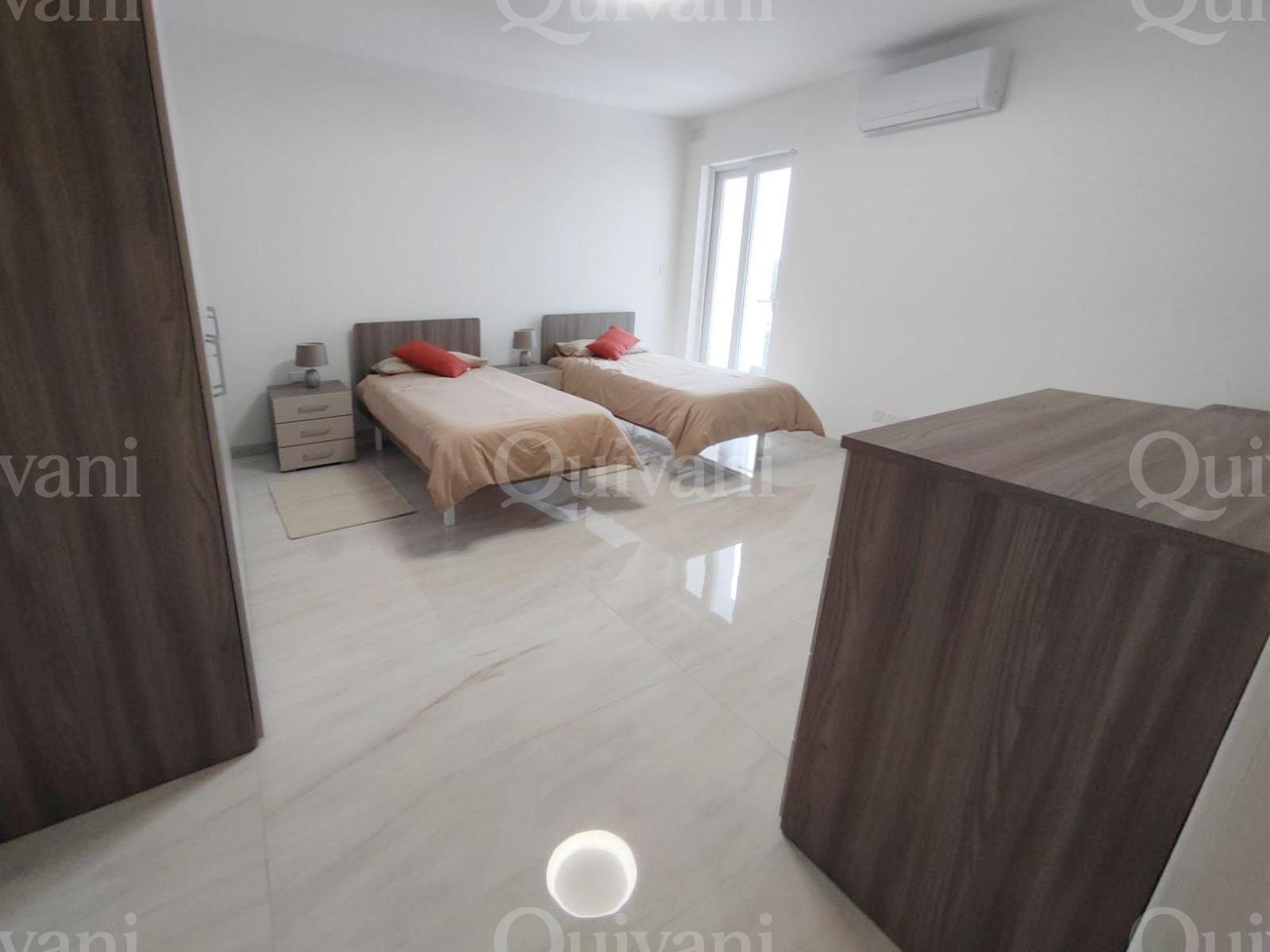 Mosta, Furnished Penthouse